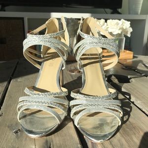 Strappy silver heels > Aldo